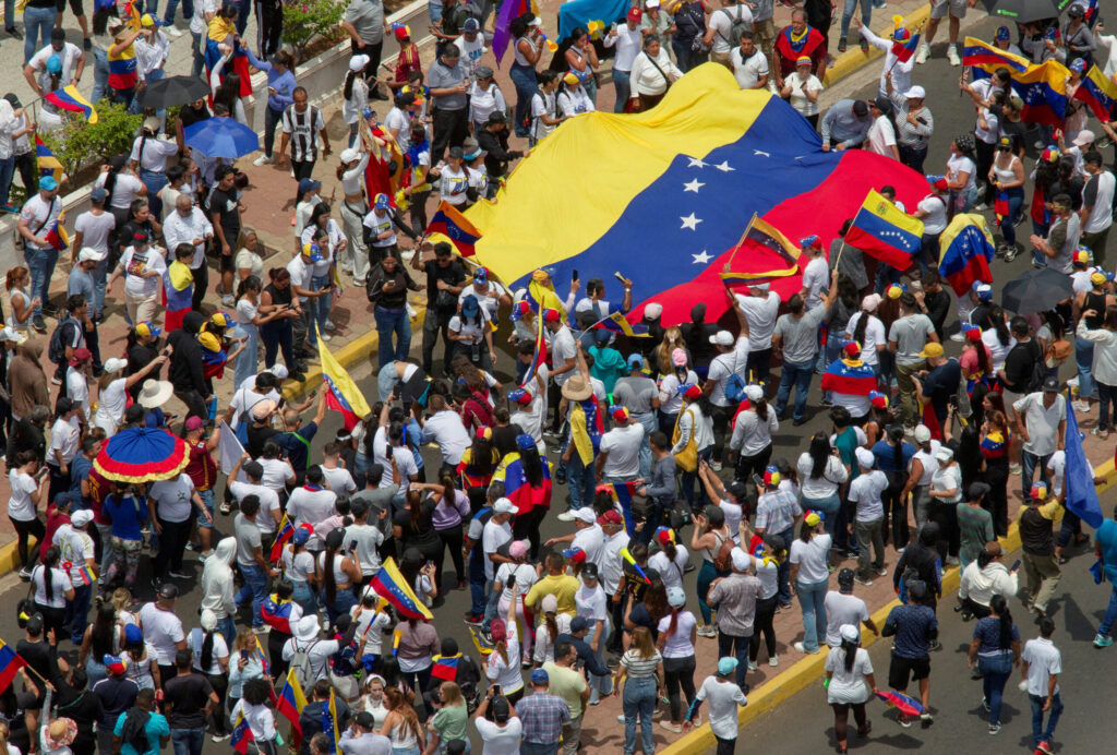 Protesto na Venezuela, em 30 de jul. de 2024. Foto: Isaac Urrutia/Reuters