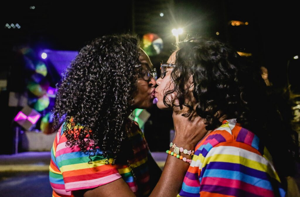 Sem patrocínio e holofote: a resistência das Paradas LGBTQIA+ longe da av. Paulista