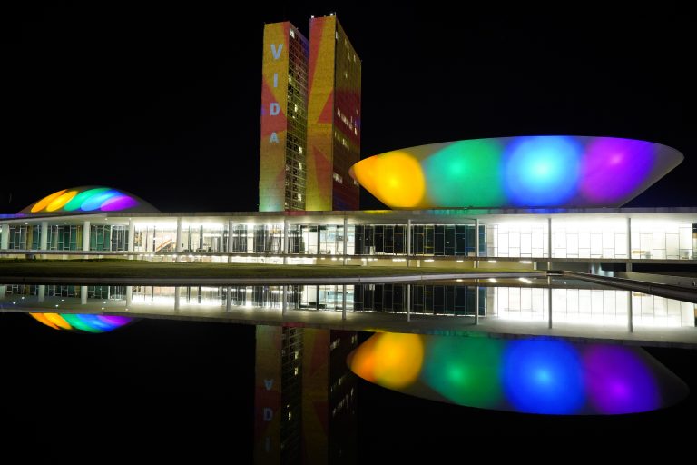 Brasil teve 57 PLs pró-LGBTQIA+ no primeiro semestre de 2025