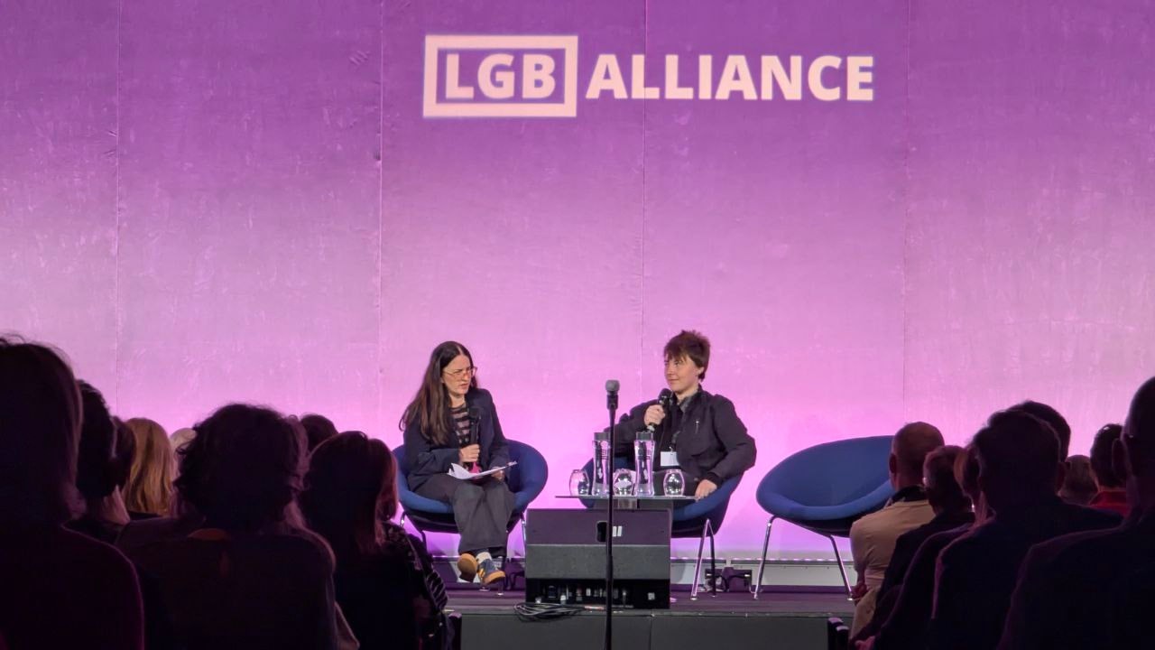 Dissidência LGB une feministas radicais e bolsonarismo no Brasil