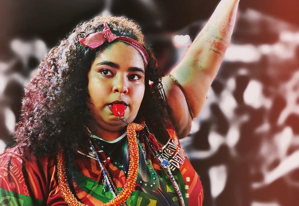 Bárbara Lima, contramestra do Maracatu Encanto do Dendê, de Jaboatão dos Guararapes (PE). Foto: Divulgação